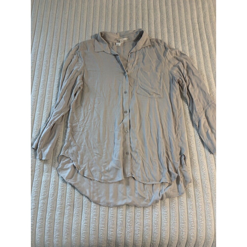 Chelsea & Violet button up blouse top women’s large light gray fall layering